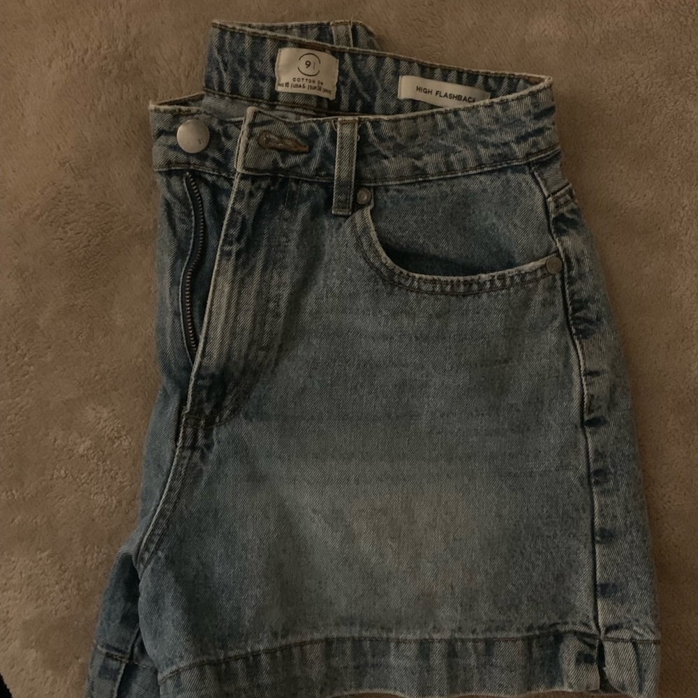 Cotton on Shorts - Picture 2 of 4